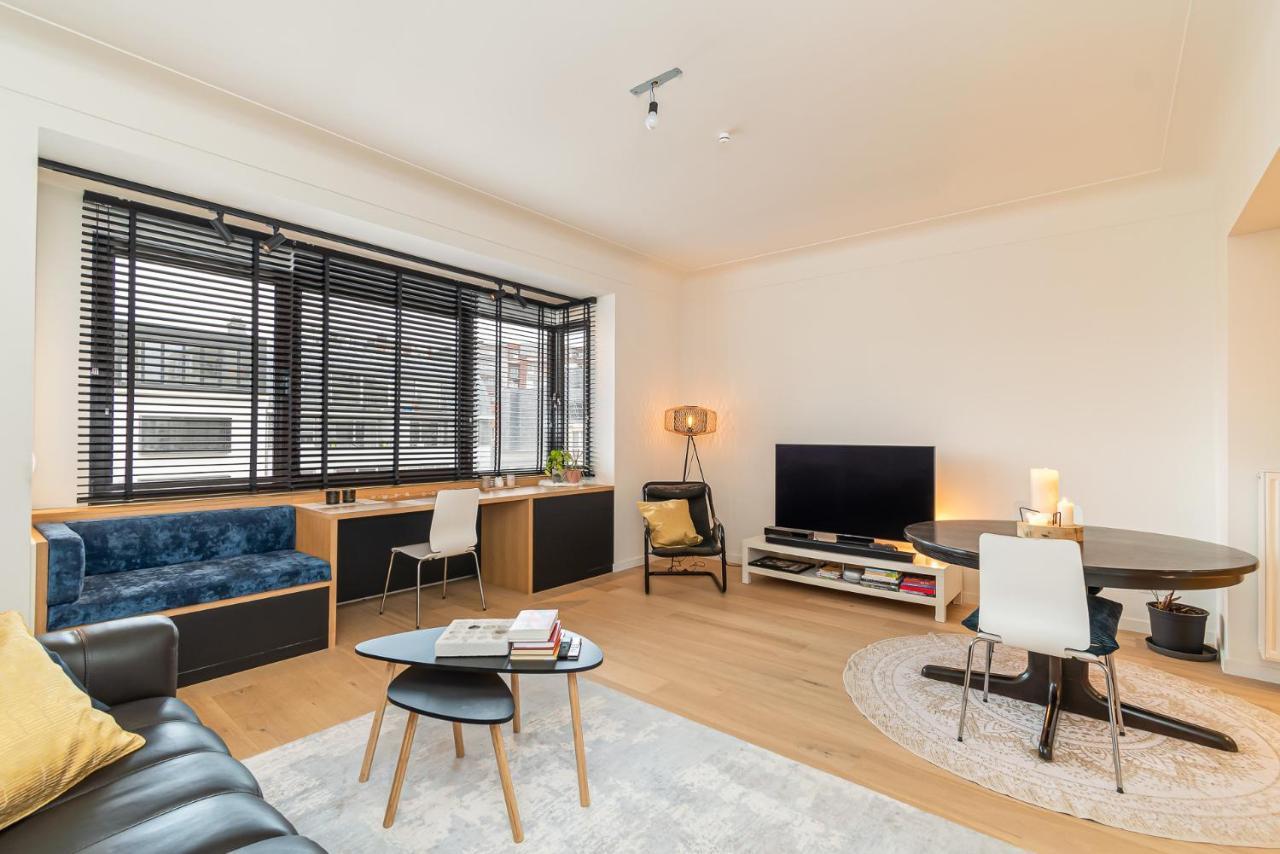 Appartement Between The Theaters Of Anvers Extérieur photo